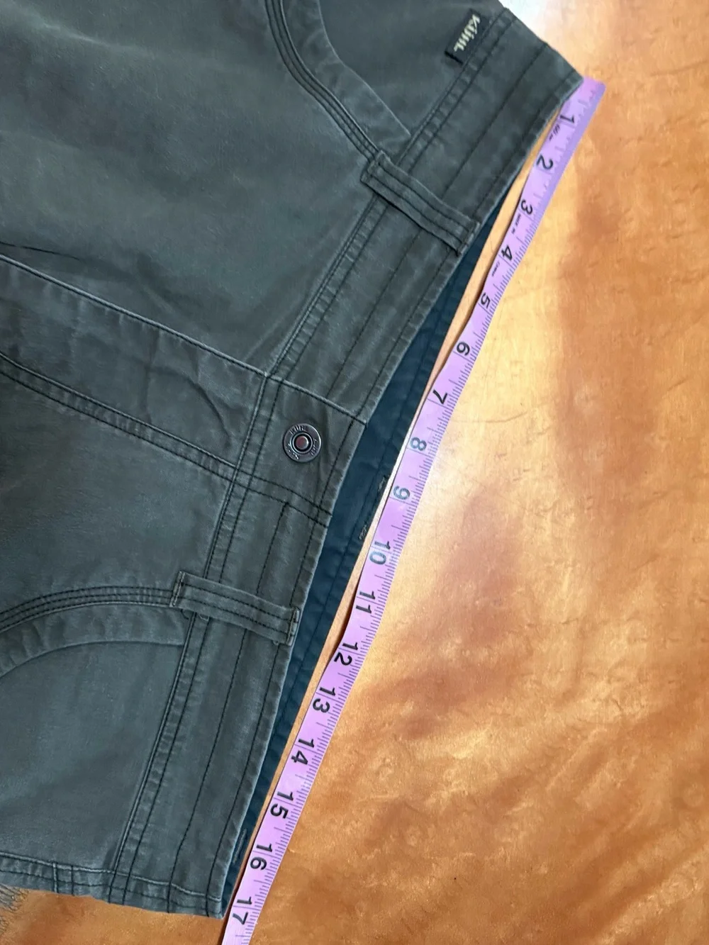 Kuhl Ramblr Patina Dyed Cargo shorts size 34